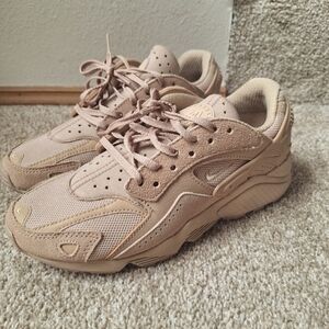 Nike Air Huarache Wheat/Tan Lace Up Sneakers Mens Size 5.5